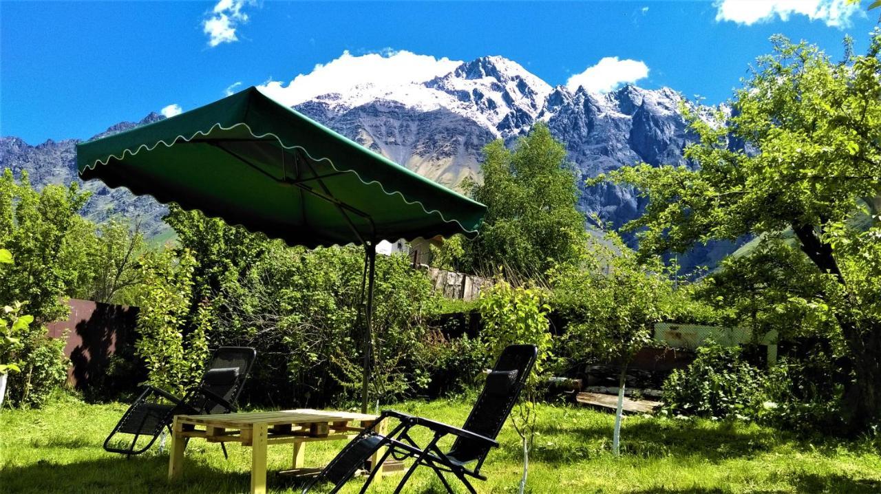 Hotel Kazbegi Green Yard Exterior foto