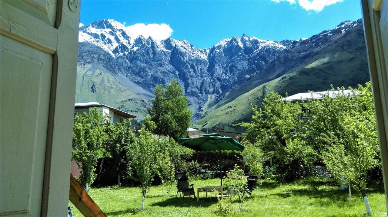 Hotel Kazbegi Green Yard Exterior foto